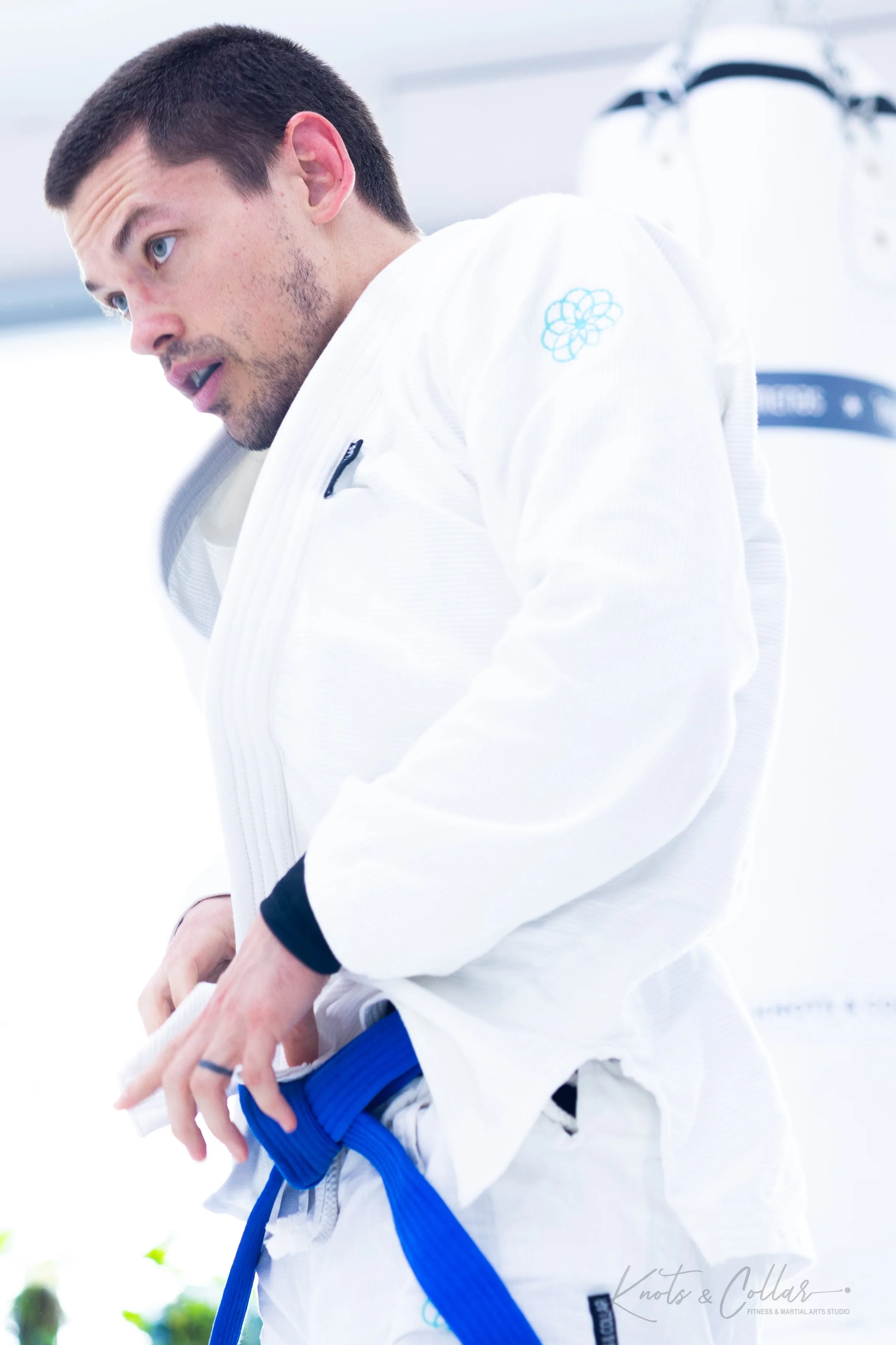 Knots &amp; Collar Minimalist BJJ Gi – From Bharat to the World