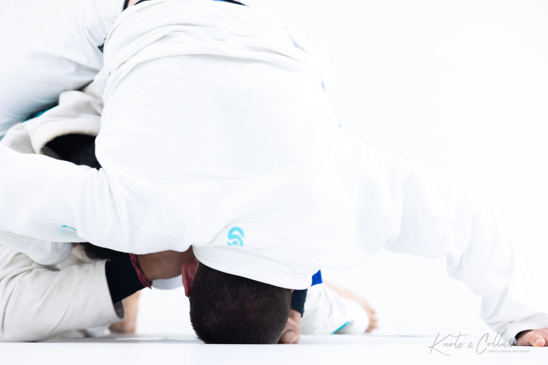 Knots &amp; Collar Minimalist BJJ Gi – From Bharat to the World