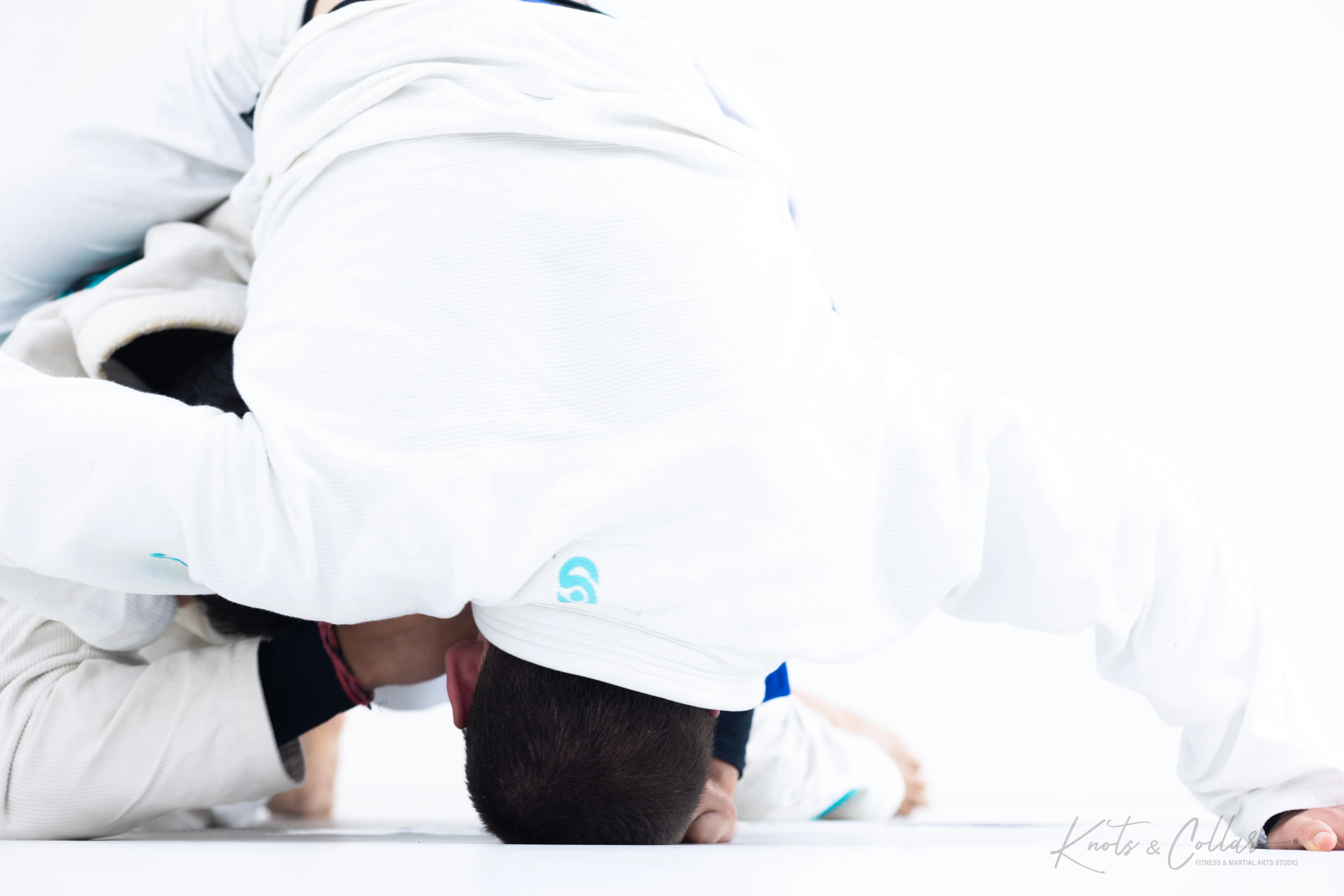 Knots &amp; Collar Minimalist BJJ Gi – From Bharat to the World