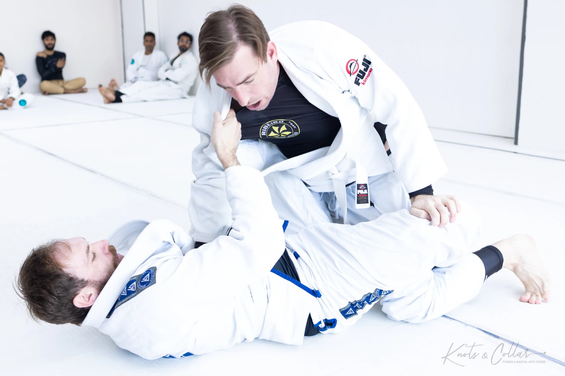 Booking a trial class at Knots and Collar BJJ studio Delhi