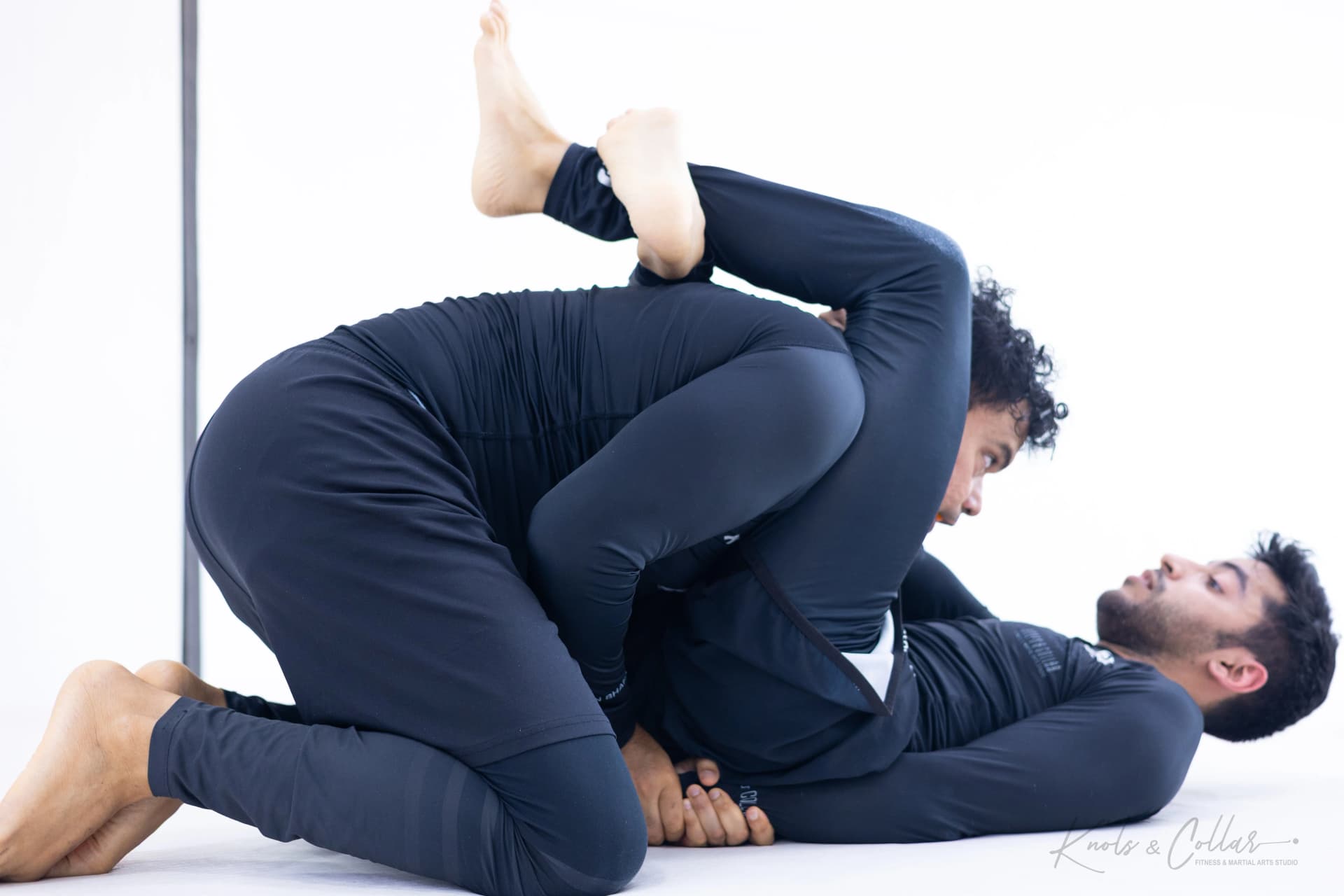 No-gi sparring at Knots & Collar, New Delhi — the grappling that decides most MMA fights