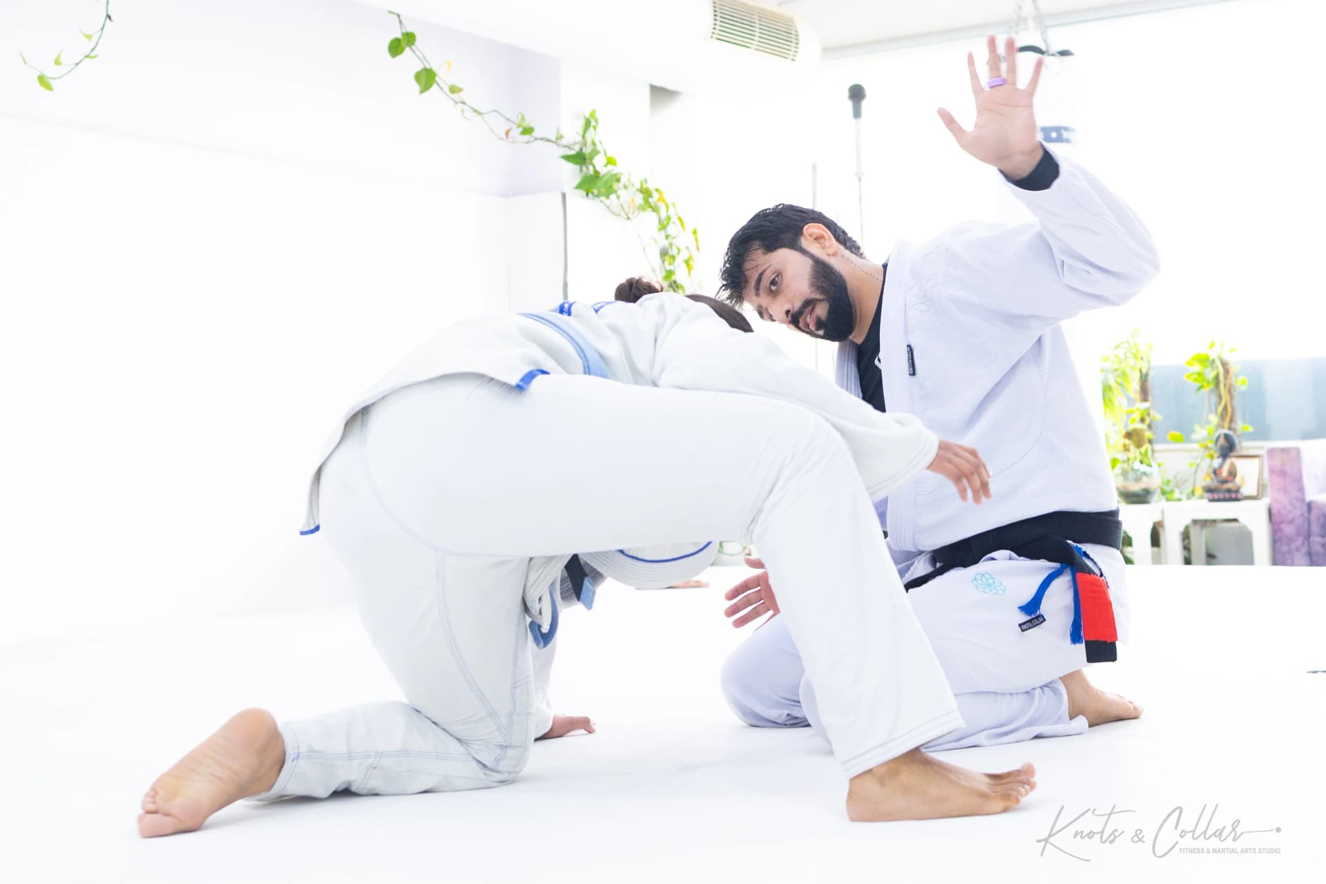Professor Binish Sukhija BJJ black belt De La Riva lineage Knots and Collar New Delhi